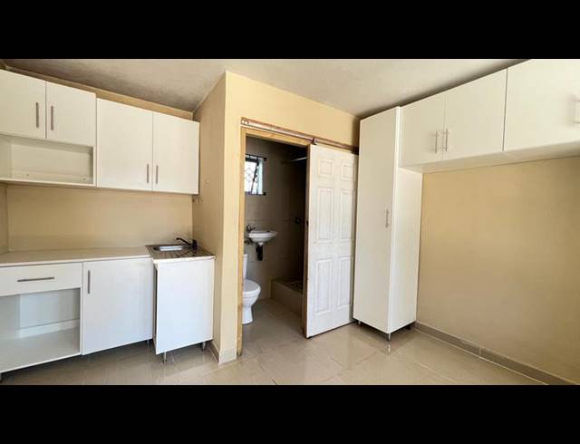 1 BEDROOM PROPERTY TO RENT IN SAVANNA PARK